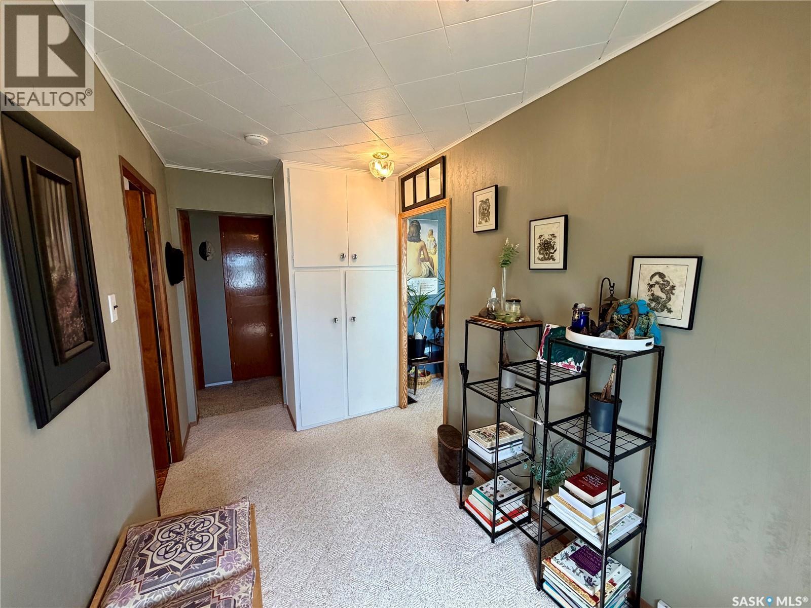220 2nd STREET W - 17