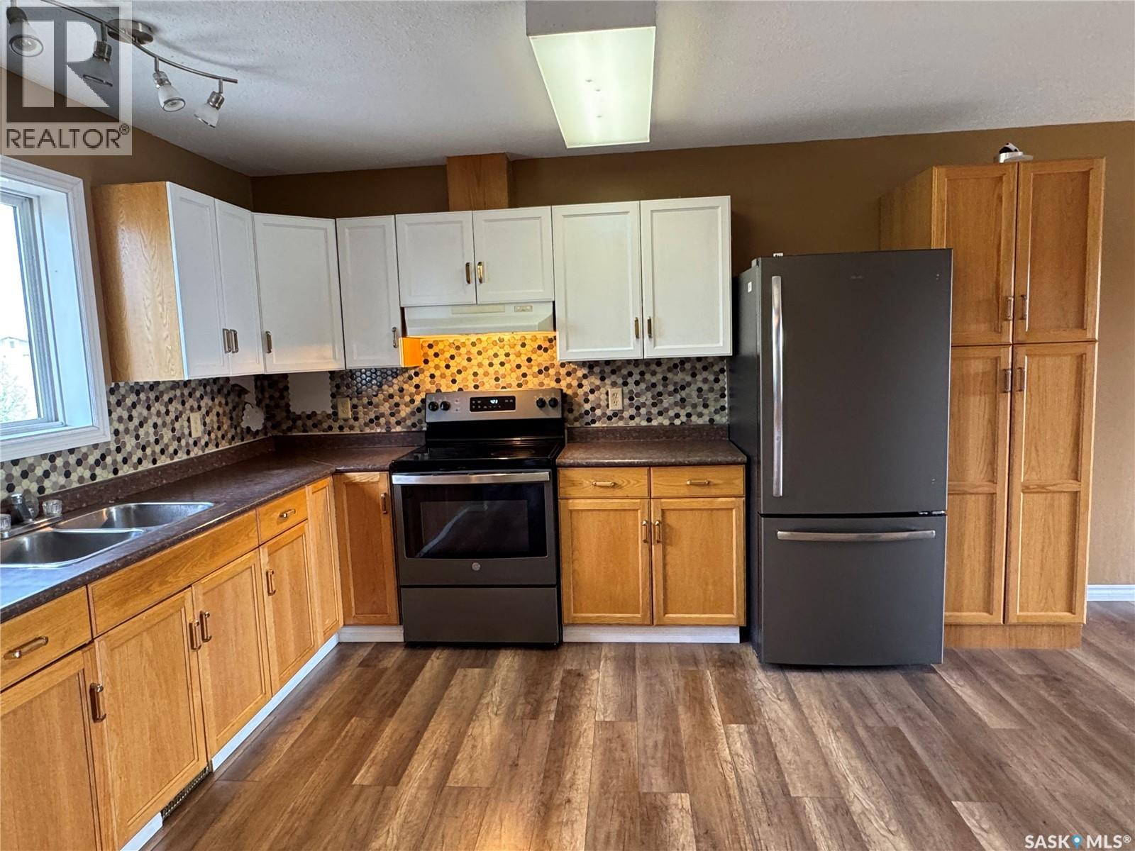 210 Bouvier CRESCENT - 4