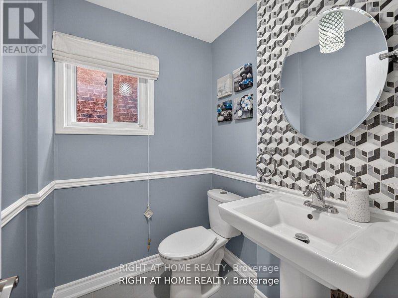7068 ROSEHURST DRIVE - 19