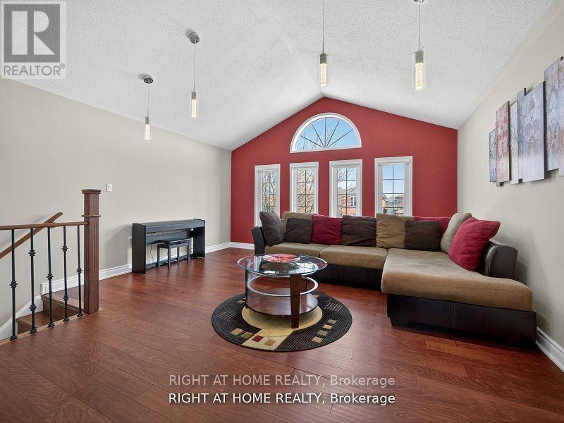 7068 ROSEHURST DRIVE - 23