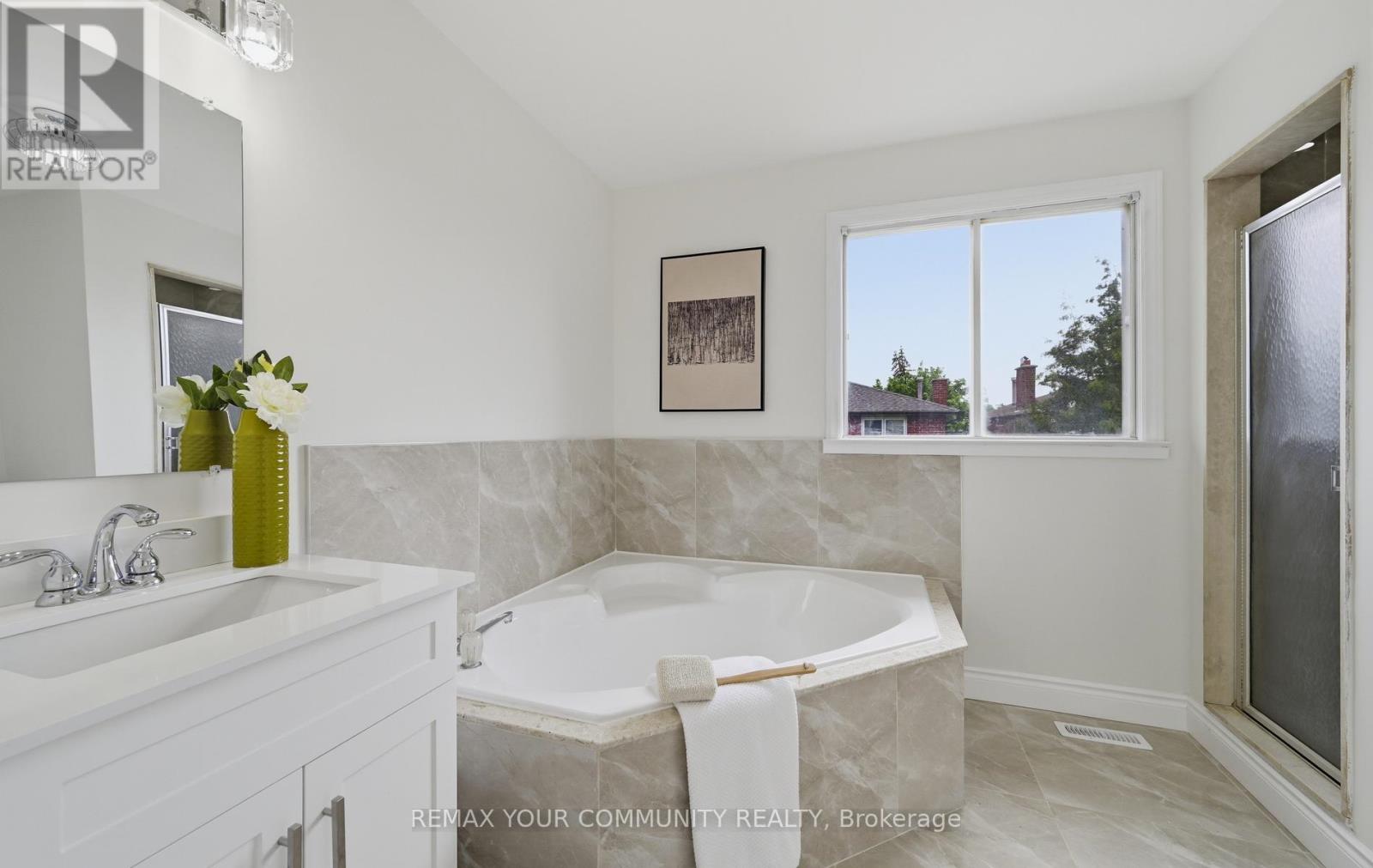 1554 SAUGEEN DRIVE - 22