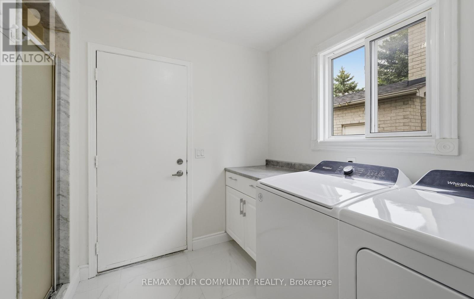 1554 SAUGEEN DRIVE - 28