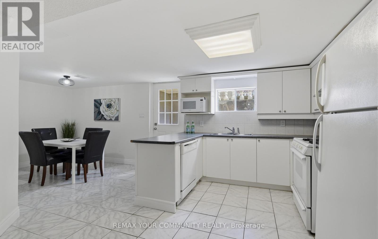 1554 SAUGEEN DRIVE - 30