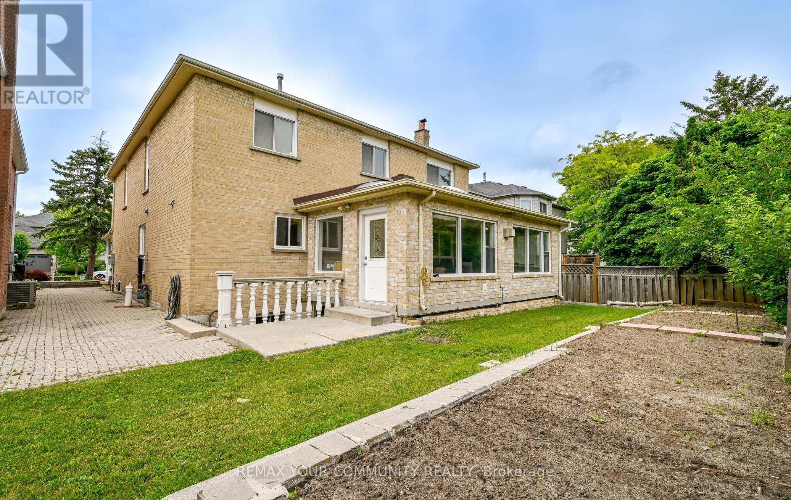 1554 SAUGEEN DRIVE - 41