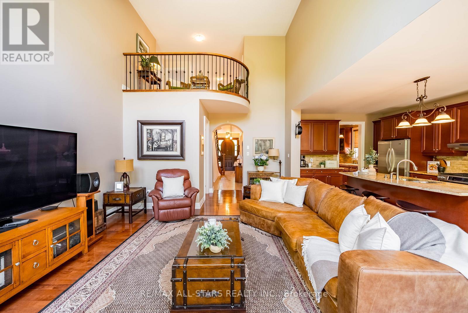 53 GRICE CIRCLE - 26