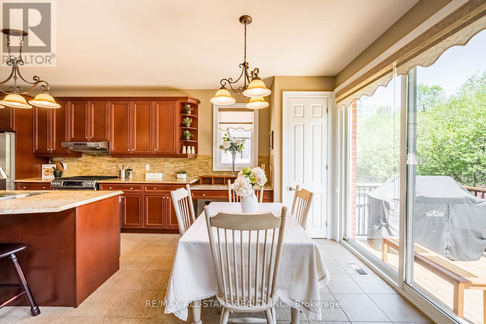 53 GRICE CIRCLE - 22