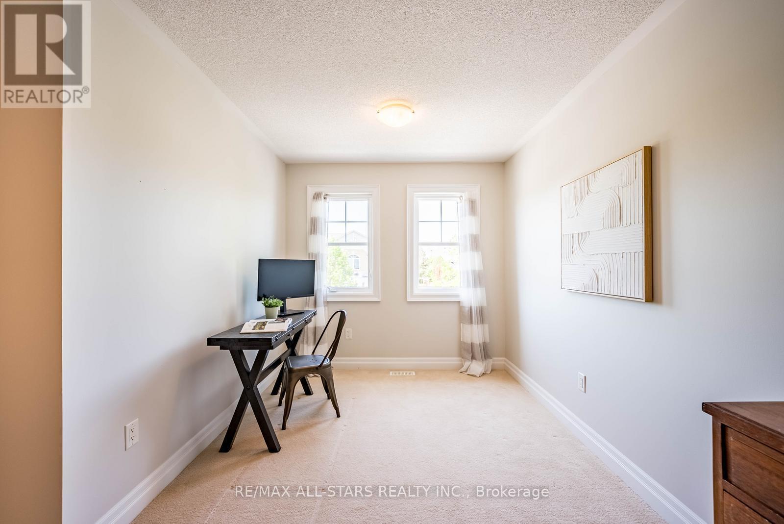 53 GRICE CIRCLE - 36