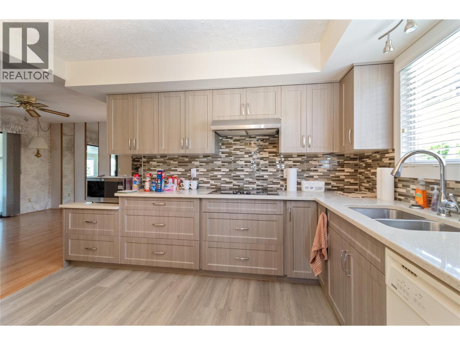 #44 2098 Boucherie Road - 10
