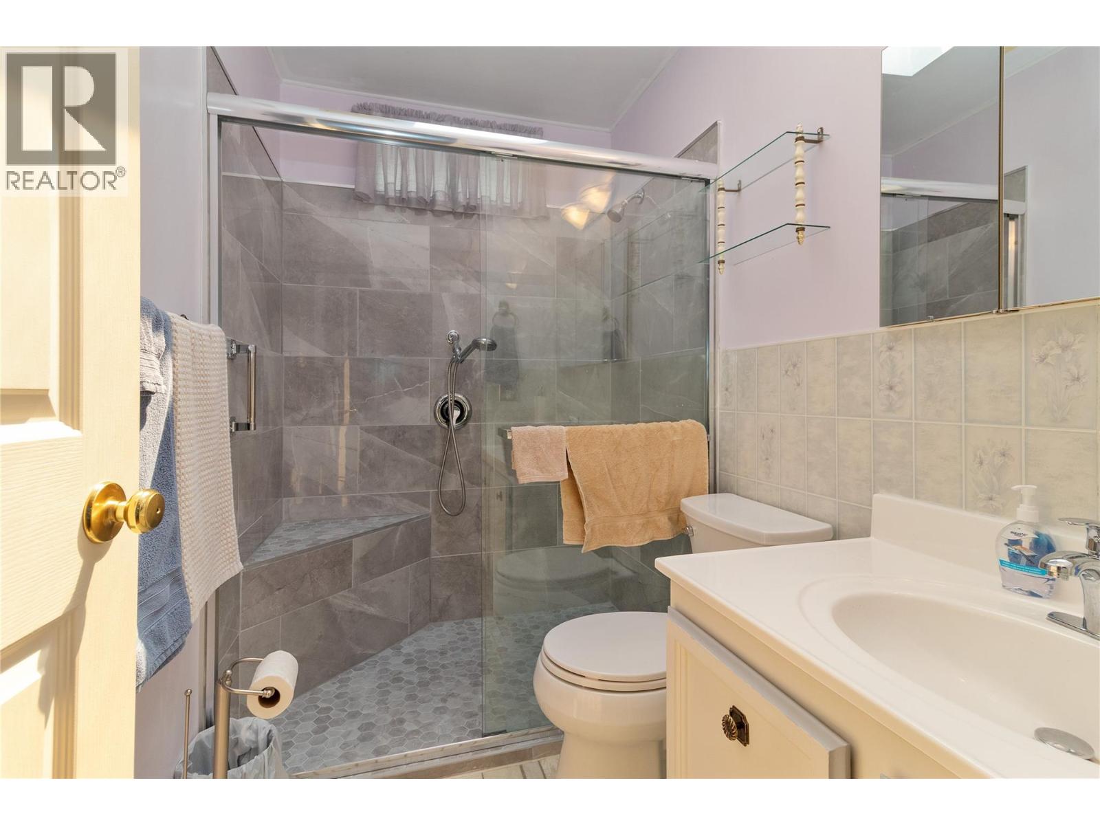 #44 2098 Boucherie Road - 22
