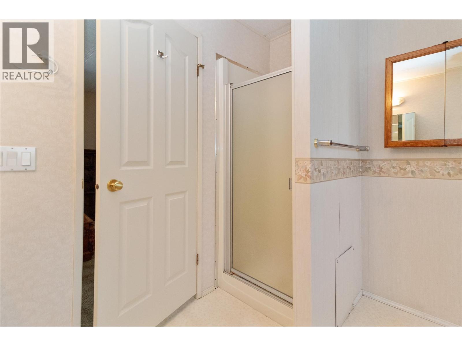 #44 2098 Boucherie Road - 27