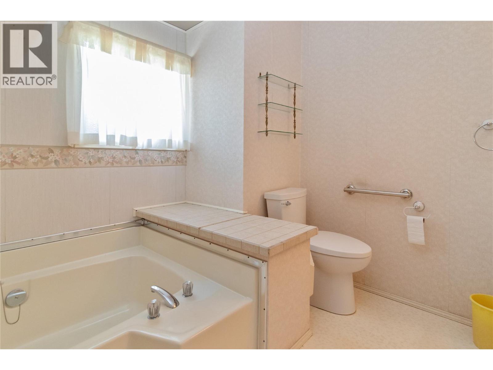 #44 2098 Boucherie Road - 28
