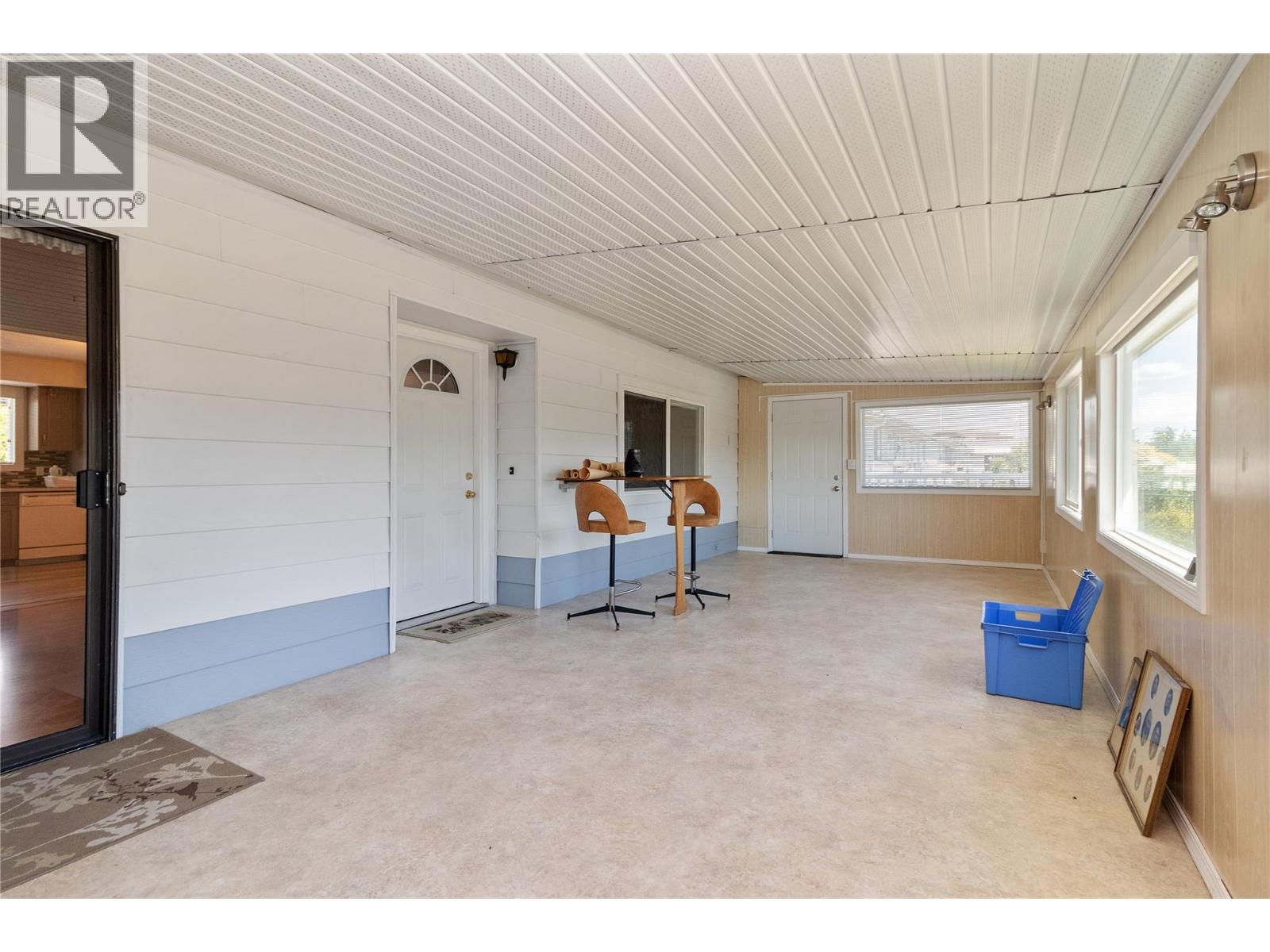 #44 2098 Boucherie Road - 34