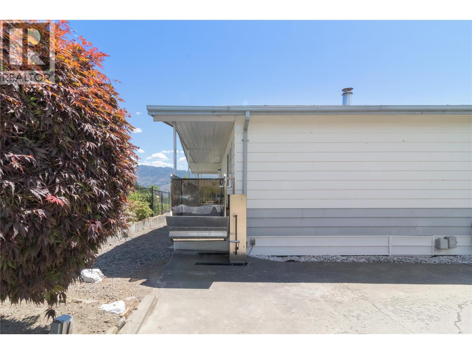 #44 2098 Boucherie Road - 6