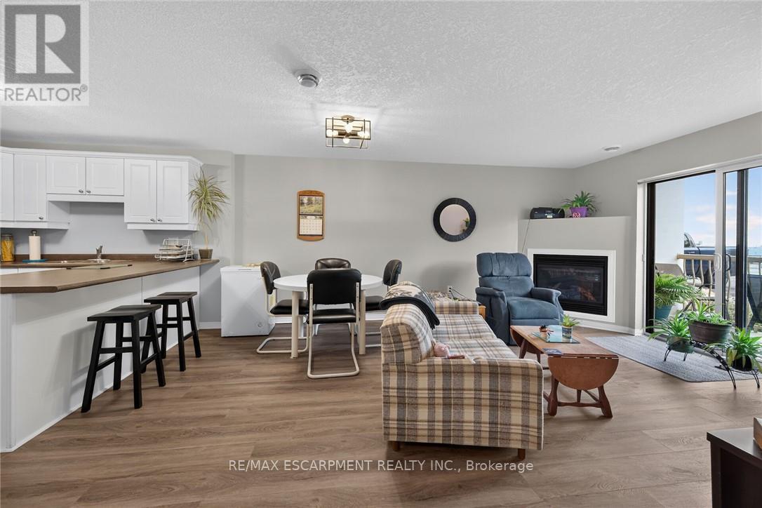 #103 12 ST ANDREW STREET - 10