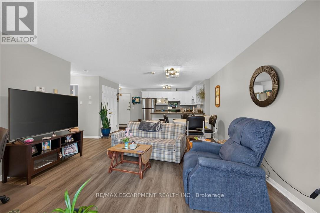 #103 12 ST ANDREW STREET - 12