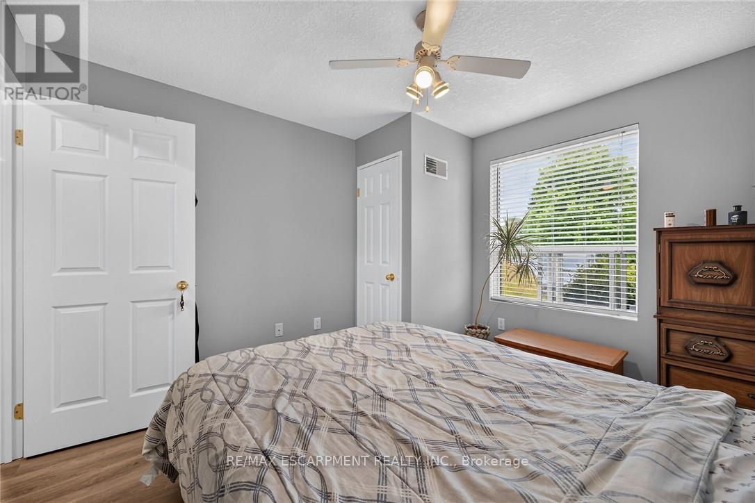 #103 12 ST ANDREW STREET - 17