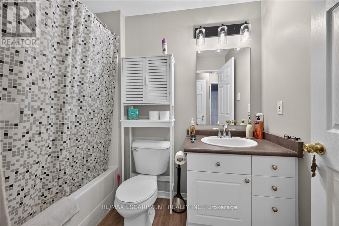 #103 12 ST ANDREW STREET - 18
