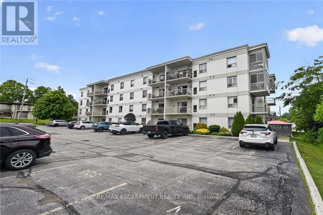 #103 12 ST ANDREW STREET - 31