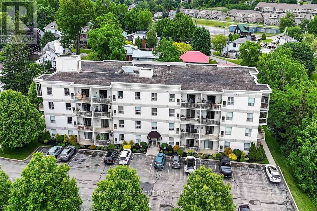 #103 12 ST ANDREW STREET - 38