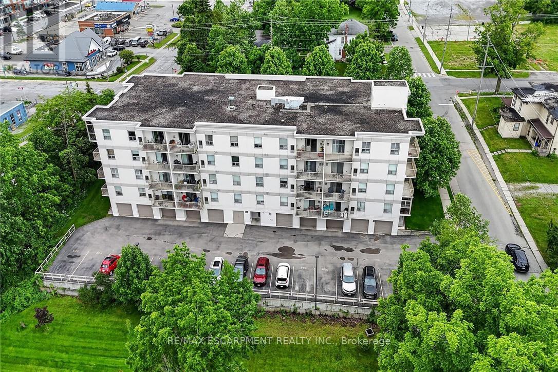 #103 12 ST ANDREW STREET - 40