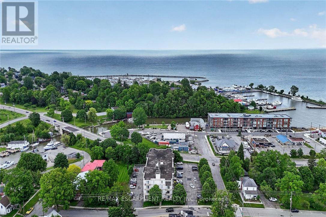 #103 12 ST ANDREW STREET - 49
