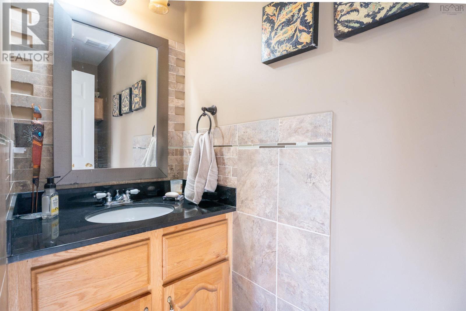 10 Riverfront Court - 11