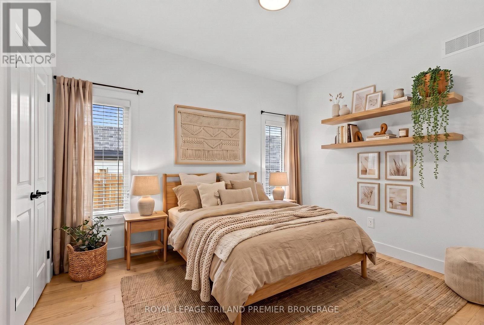 1346 BUSH HILL LINK - 21