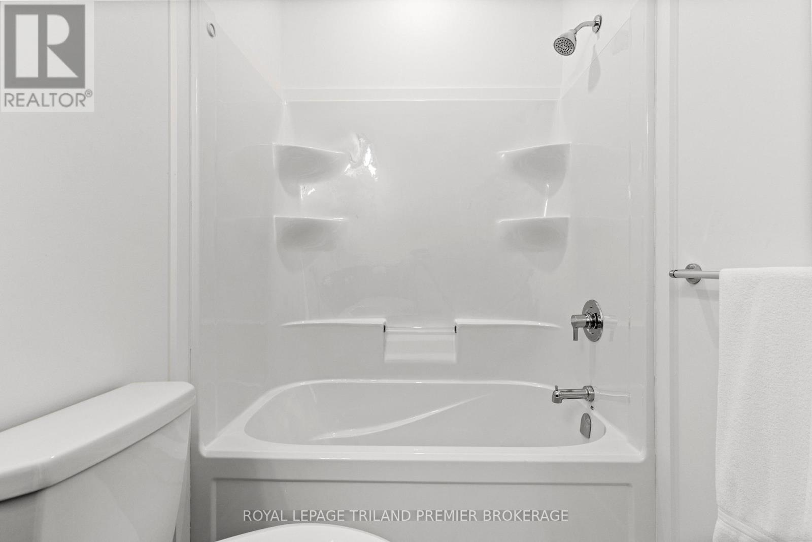 1346 BUSH HILL LINK - 24
