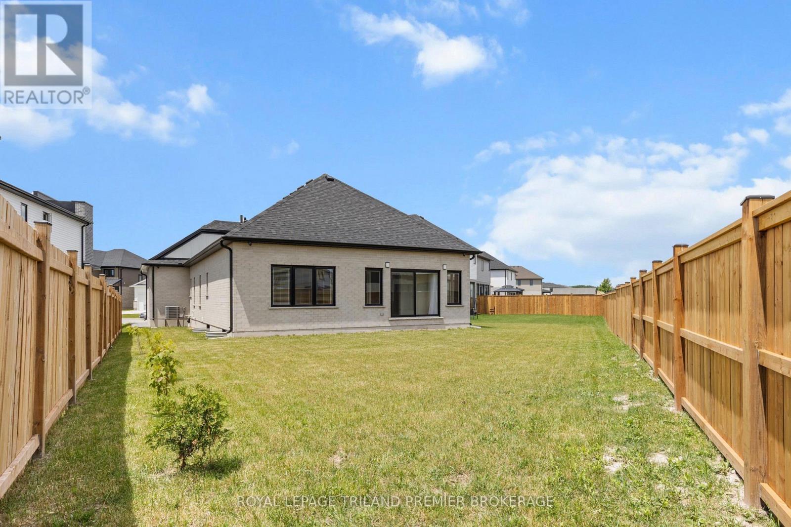 1346 BUSH HILL LINK - 33