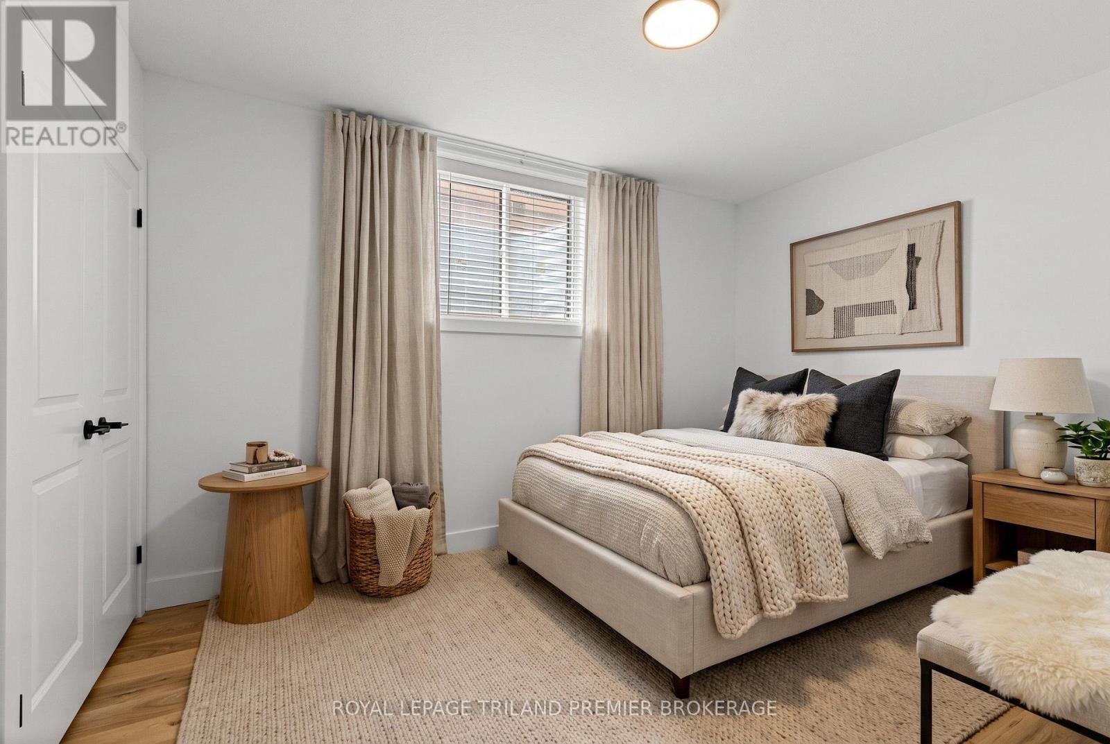 1346 BUSH HILL LINK - 34