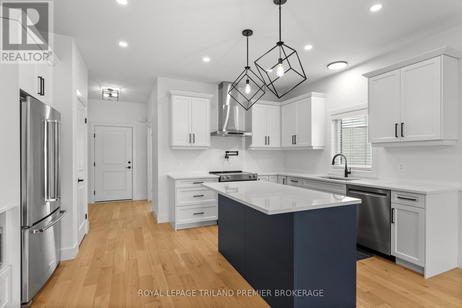 1346 BUSH HILL LINK - 8