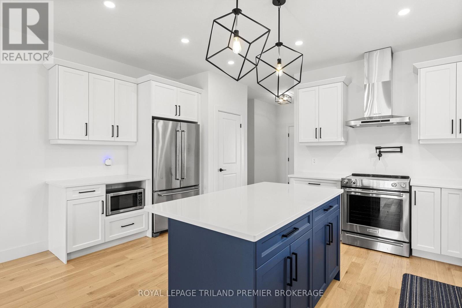 1346 BUSH HILL LINK - 9