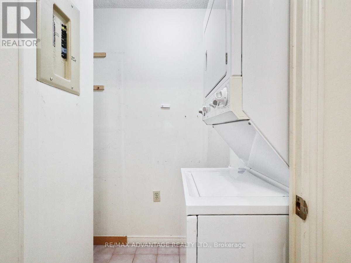 #304 695 RICHMOND STREET - 27