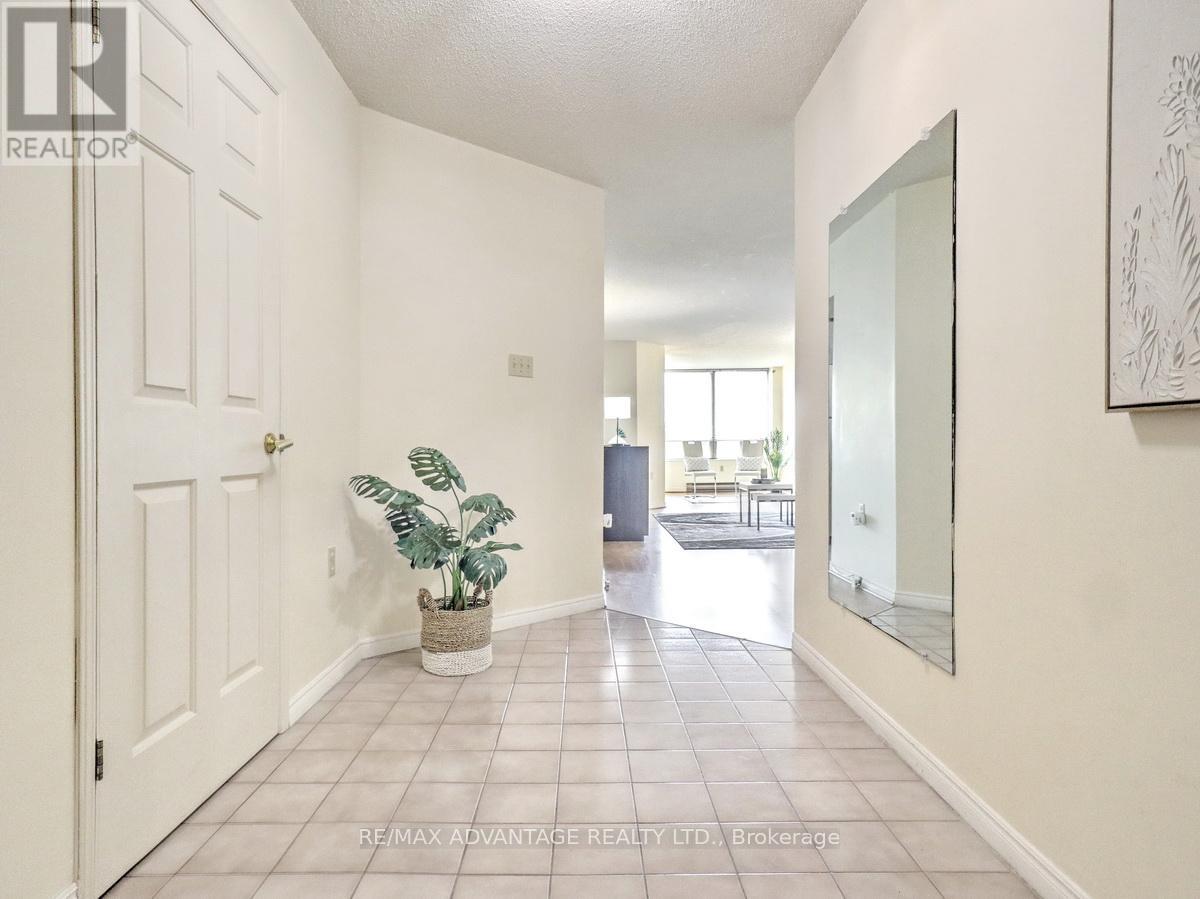 #304 695 RICHMOND STREET - 28