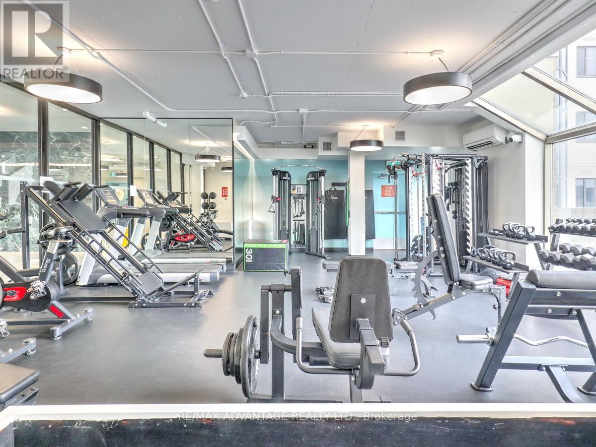 #304 695 RICHMOND STREET - 35