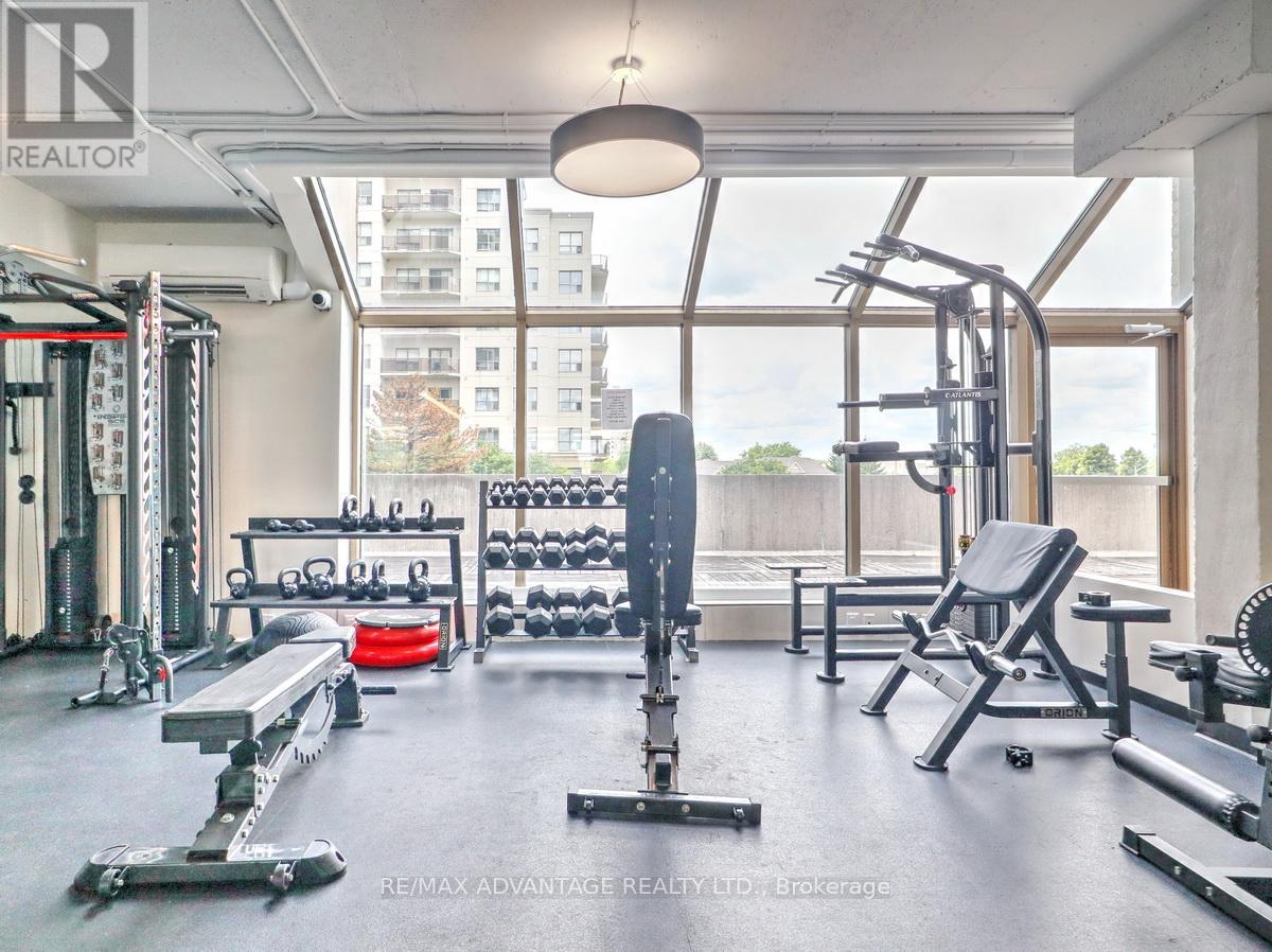 #304 695 RICHMOND STREET - 36