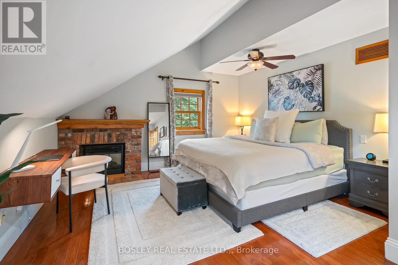 851 CHARLOTTE STREET - 23