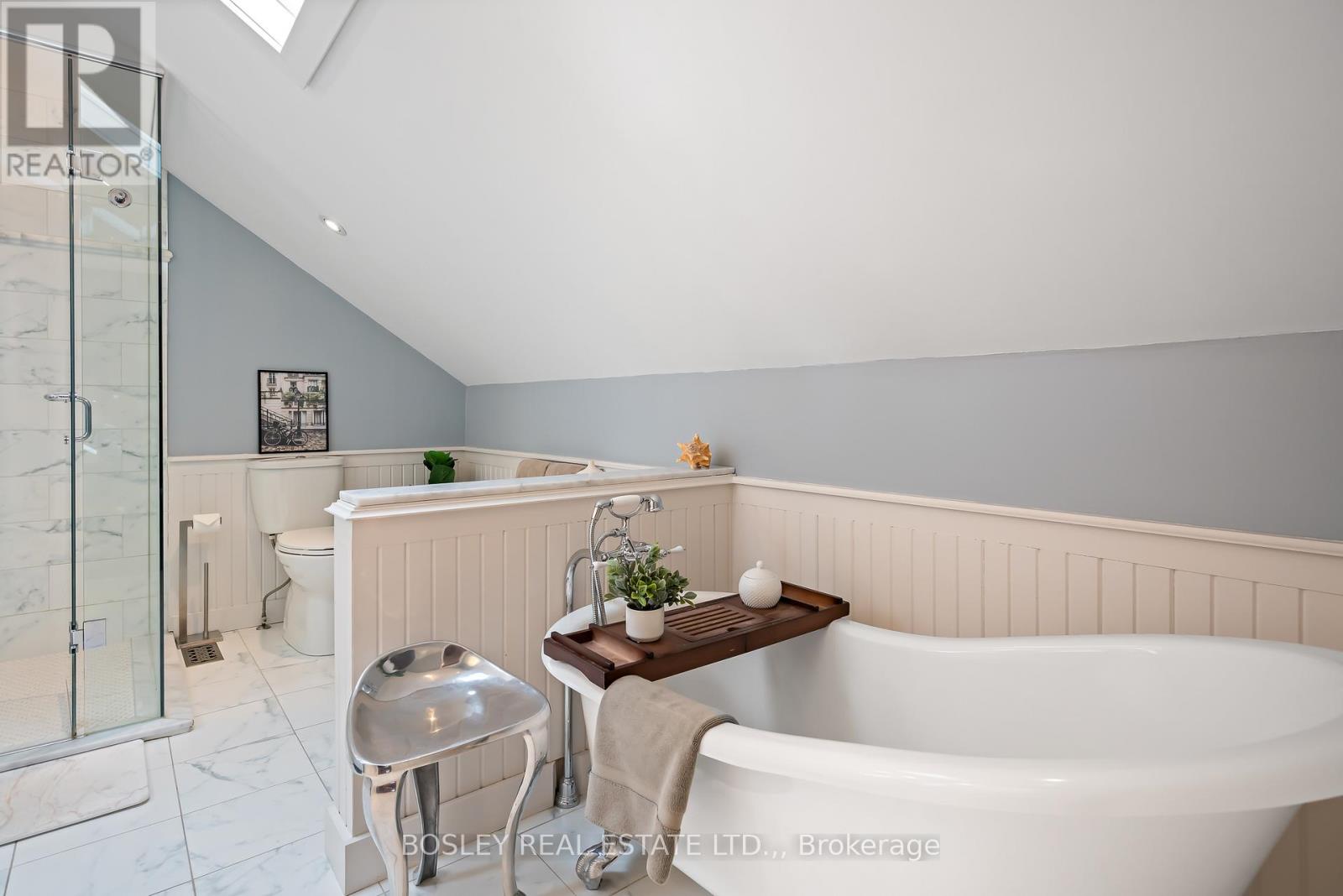 851 CHARLOTTE STREET - 25