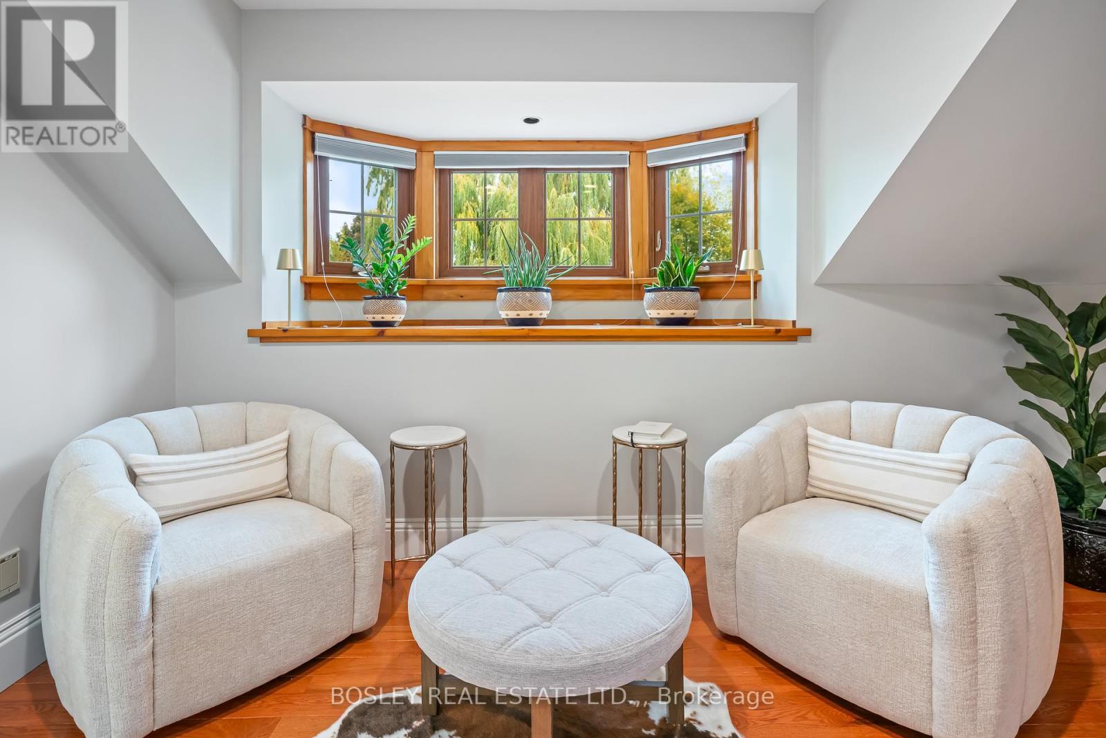851 CHARLOTTE STREET - 28