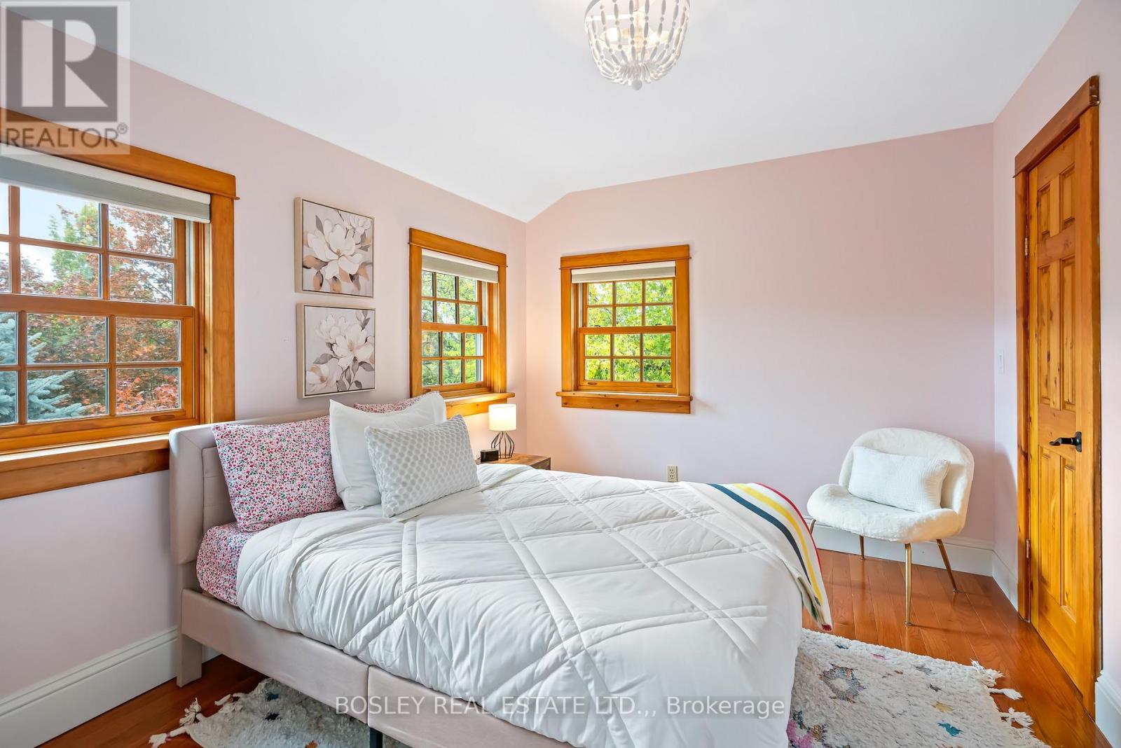 851 CHARLOTTE STREET - 32