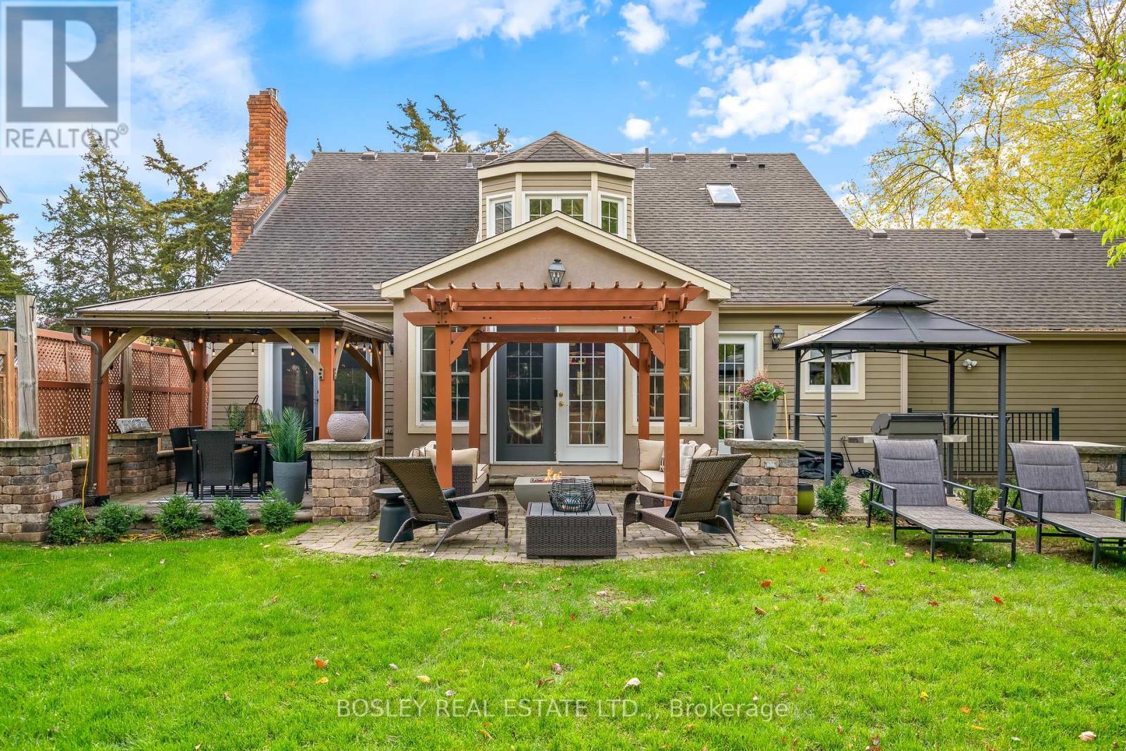 851 CHARLOTTE STREET - 37