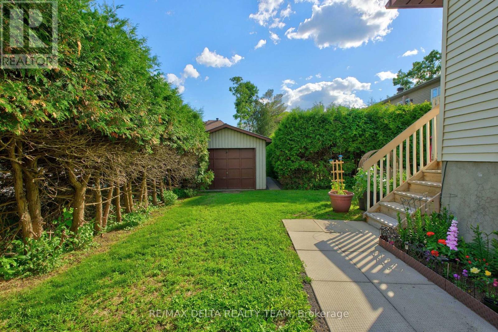 522 ST LOUIS STREET - 31