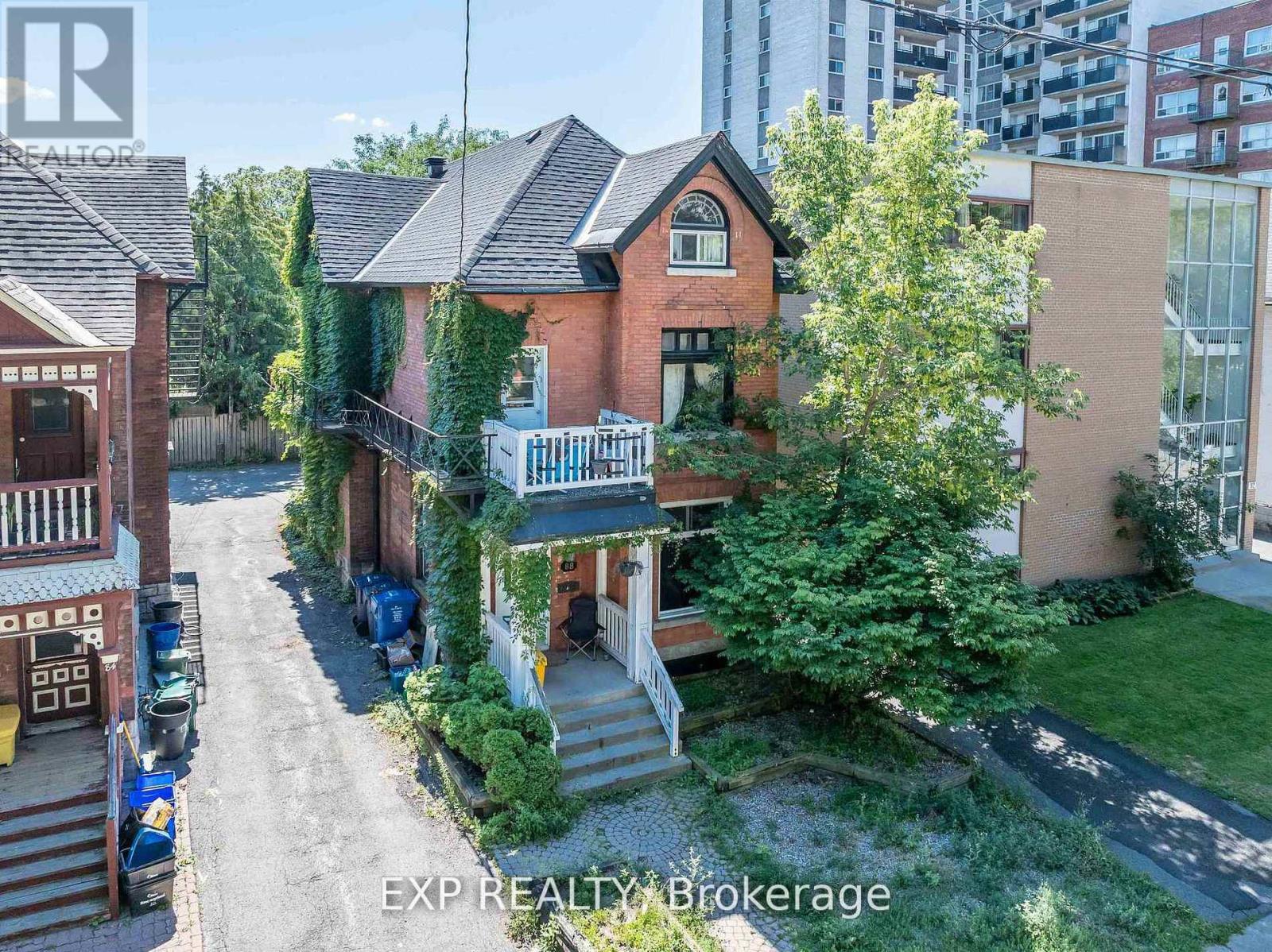 88 MACLAREN STREET - 1