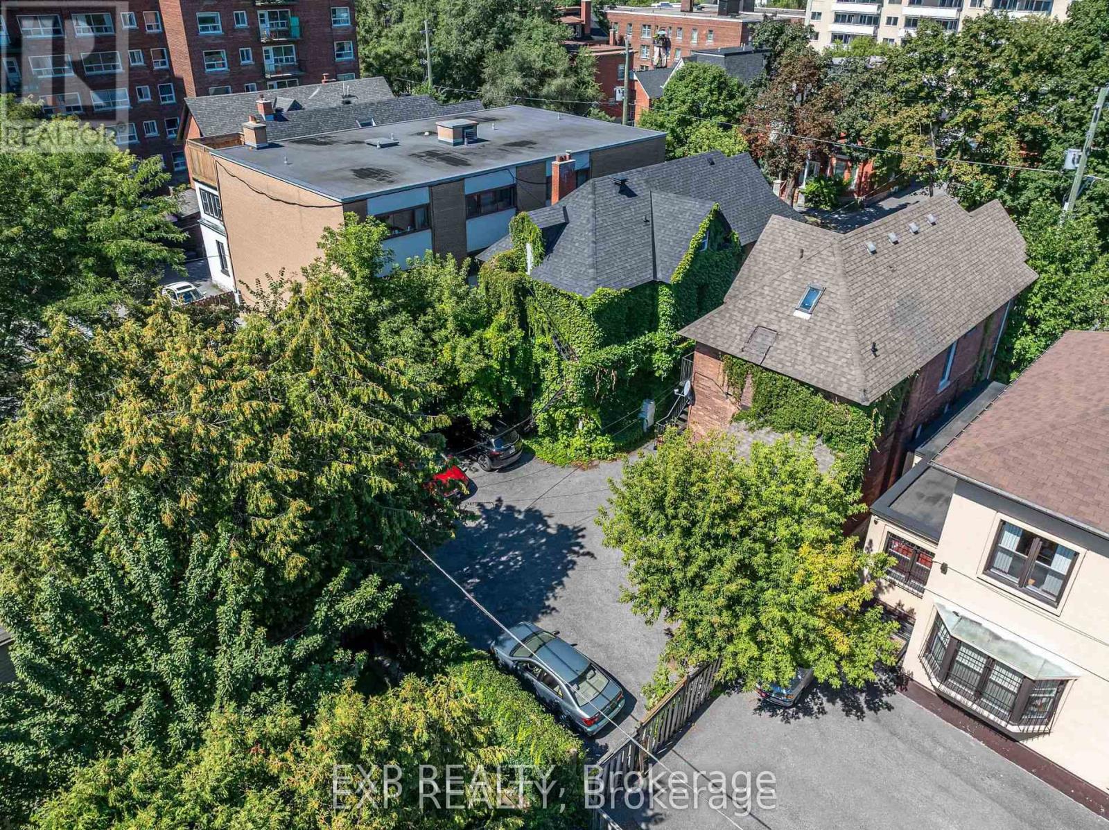 88 MACLAREN STREET - 45