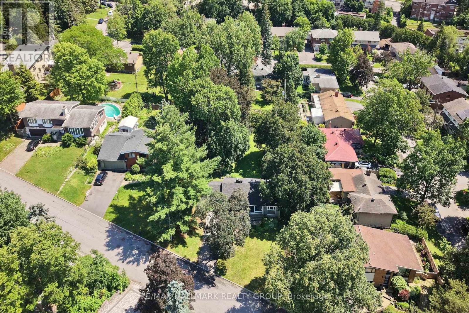 4 Bed, 2 Bath House for Sale in Ottawa – 1054 CHELSEA DRIVE, Ottawa – MLS# X13495054 - Image 50