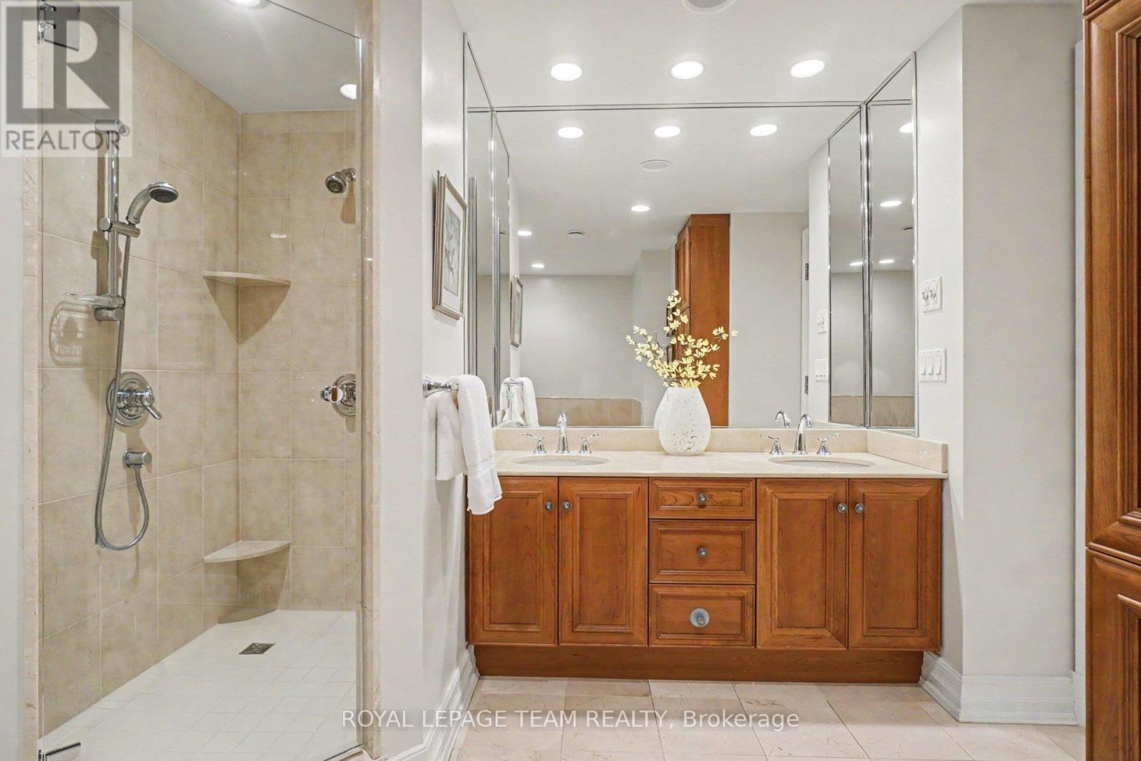 2 Bed, 3 Bath House for Sale in Ottawa – 1506 – 3580 RIVERGATE WAY, Ottawa – MLS# X13495078 - Image 24