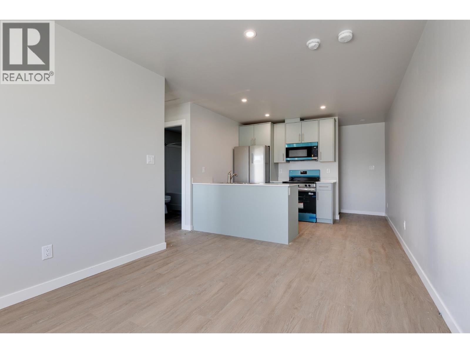 1215 N BLACKBURN ROAD - 21