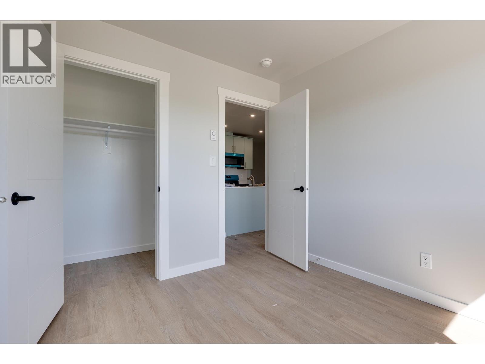 1215 N BLACKBURN ROAD - 24