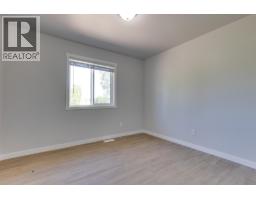 1215 N Blackburn Road, Prince George, BC V2N6B7 Photo 16