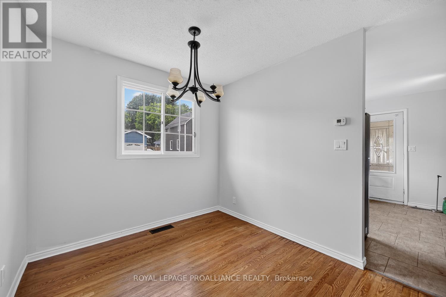 59 ABBOTT STREET - 10